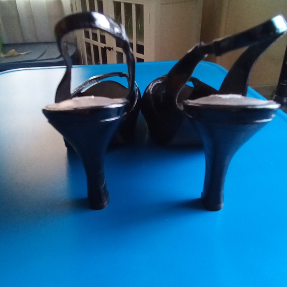 Maurices Peep Toe Slingbacks - Picture 4 of 5